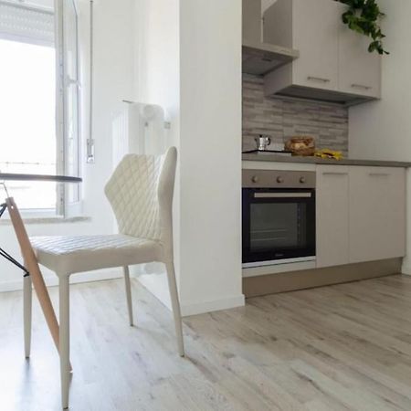 One Flat/Studio,Busto ArsizioCenter,With Terrace 外观 照片